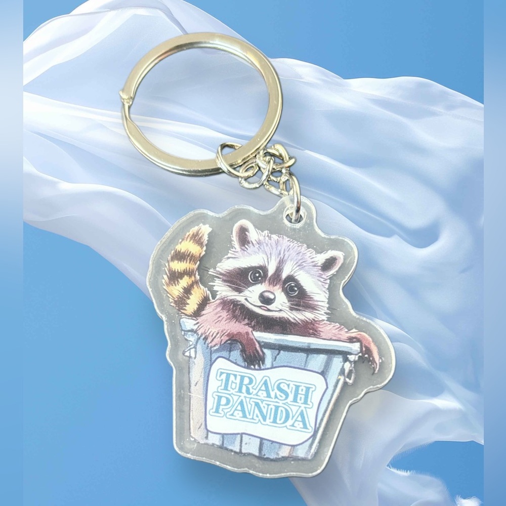 🔥RACCOON EMOTIONAL SUPPORT KEYCHAIN (TRASH PANDA)